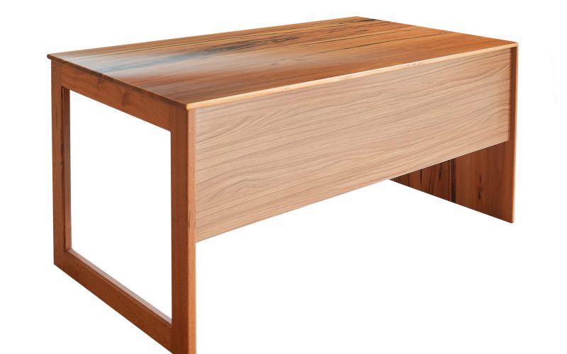 MEW-DS-SL-01-1600x0800_Miral Lux Series_Modern Bureau